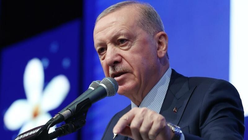 turkiye-prezidenti-pkk-lideri-ile-gorusen-heyeti-qebul-edibnbspnbsp-1746040410
