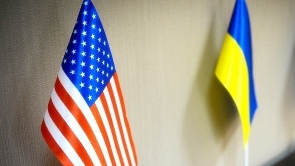 ukrayna-ve-abs-faydali-qazintilarla-bagli-memorandum-imzalayibnbspnbsp-1746057429