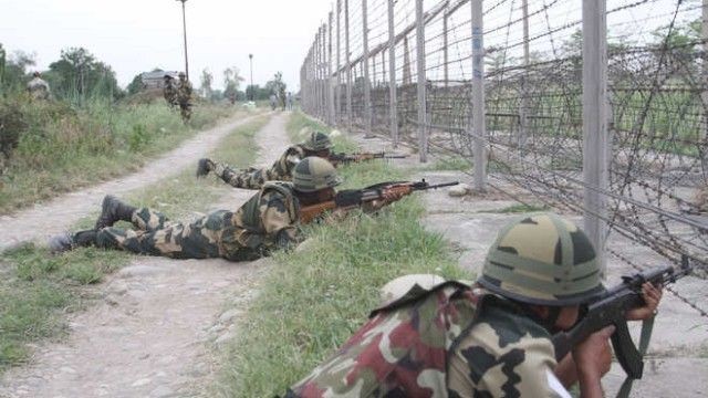 hindistan-ve-pakistan-herbcileri-arasinda-atisma-bas-veribnbspnbsp-1746404066