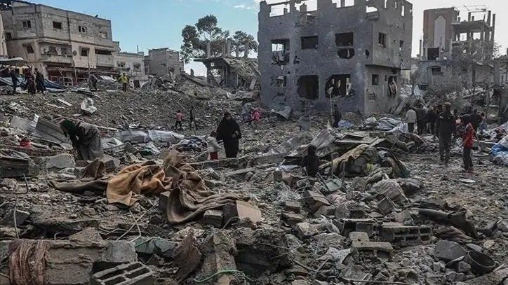 israilin-qezza-zolagina-endirdiyi-zerbeler-neticesinde-50-den-cox-insan-olubnbspnbsp-1746403056