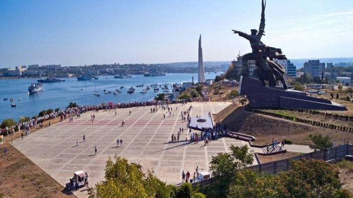 sevastopolda-qelebe-paradi-kecirilmeyecek-sebebnbspnbsp-1746484227